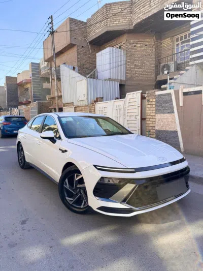 Hyundai Sonata Standard 3