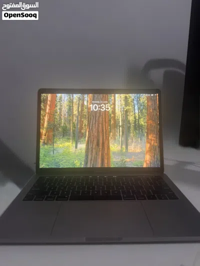 MacBook Pro 2019 13-inch quad core 2