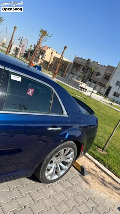 Chrysler 300 300S v8 4