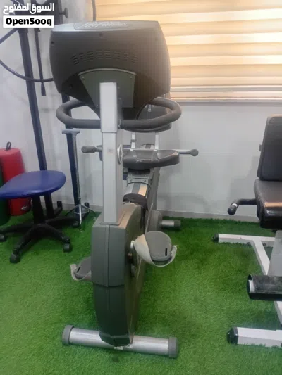 للبيع بسكليت رياضي مستعمل بحالة ممتازة 2
