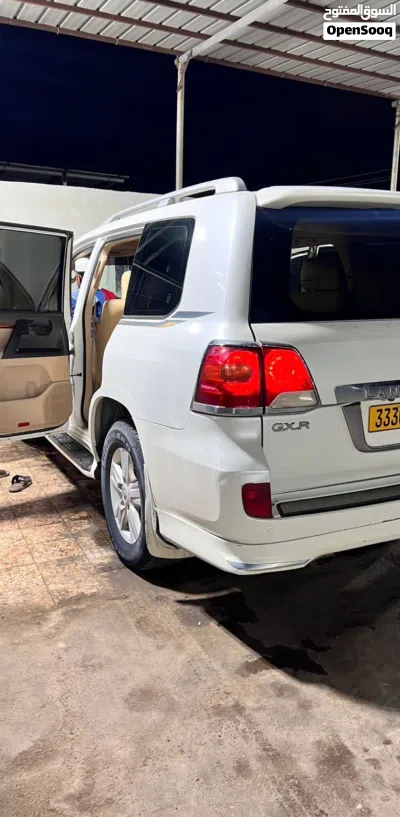 تويوتا لاند كروزر GXR 4