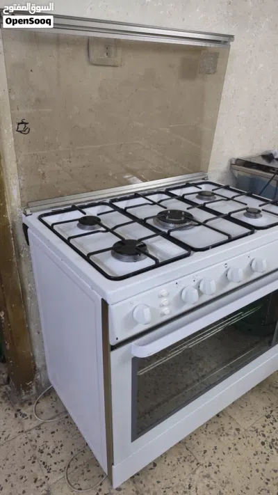 فرن غاز تكنو غاز ايطالي ابيض مستعمل بحاله جيده 4