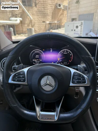 مرسيدس بنز الفئة-C C 200 4