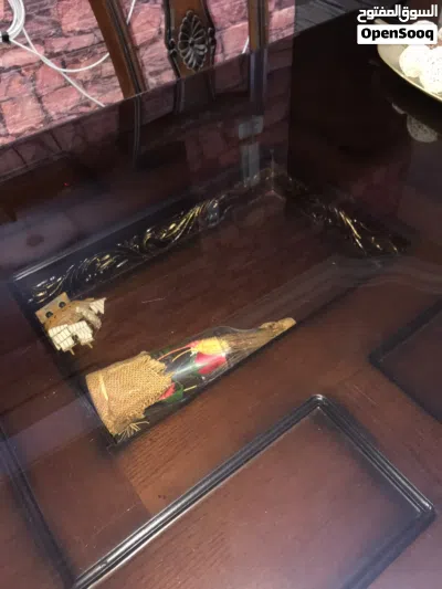طاولة سفره بحاله جيده جدا للبيع بسعر لقطه 3