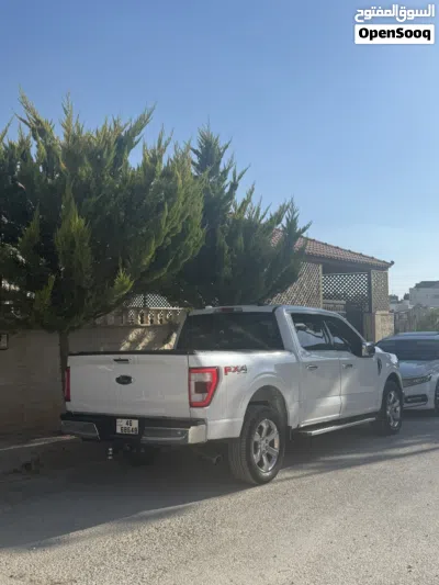 Ford F-150 Lariat 4