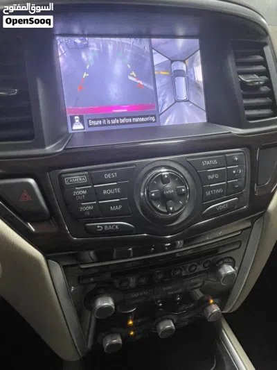 Nissan Pathfinder SL 2