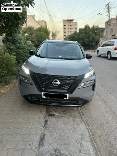 Nissan Rogue SL 2