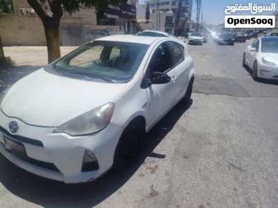 تويوتا بريوس Prius C 4