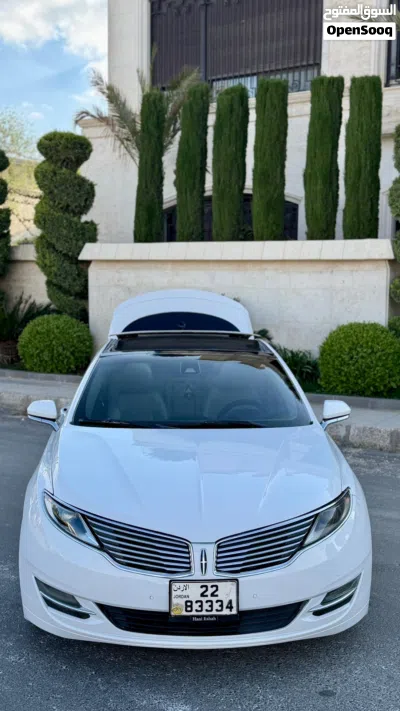 Lincoln MKZ Standard 2