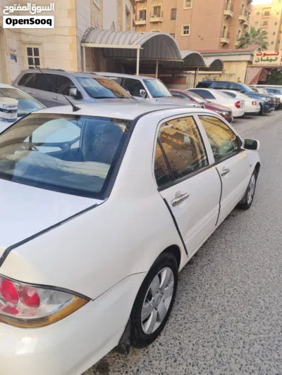 ميتسوبيشي لانسر ES 4