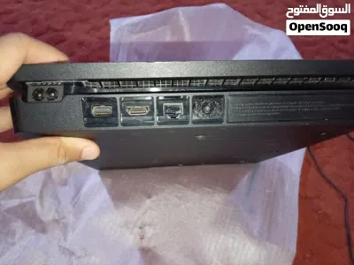 بلاستيشن 4 1تيرا مش مهكر عيب لا سعر 1600 شوف الوصف 2