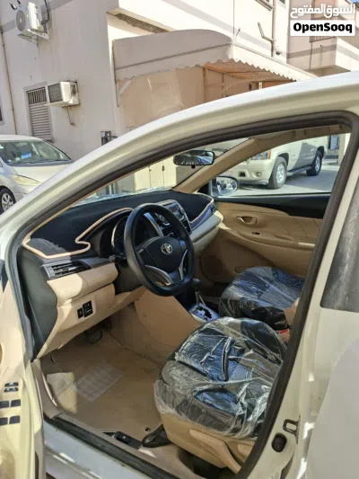 Toyota Yaris E 3