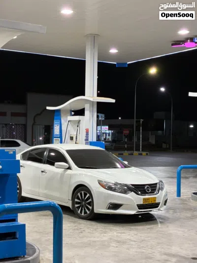 نيسان التيما SV 4