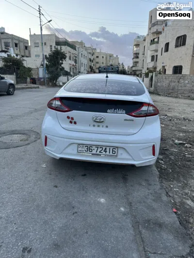 Hyundai Ioniq Standard 3