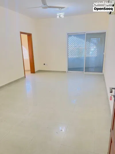 شقق سكنية للإيجار في موقع مميز بمسقط فردي او شركات 3 غرف او غرفتين من المالك مباشرة 2