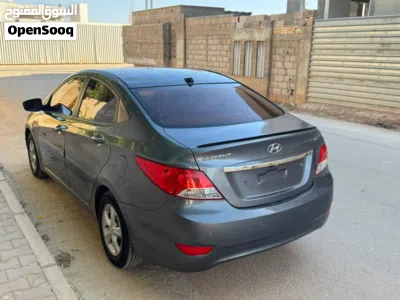 Hyundai Accent Limited 4
