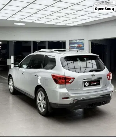 Nissan Pathfinder SL 2