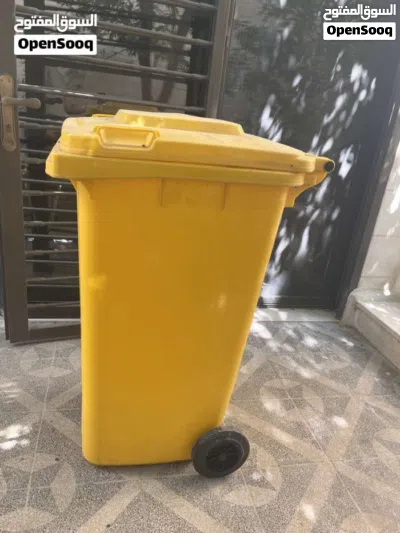 حاويه نفايات ذو عجلات 4