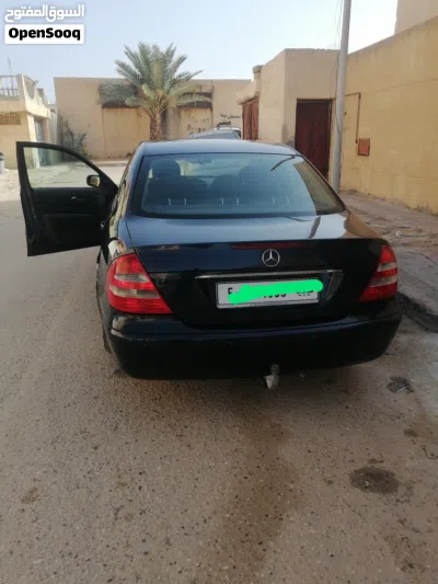 Mercedes Benz E-Class E 200 2