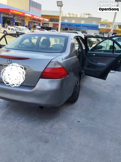 هوندا اكورد DX 2