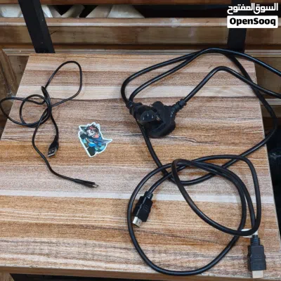 بيع بلايستيشن 4 برو مع جميع ملحقاتها 2
