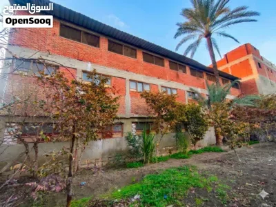 للبيع مزرعه مجهزه و مرخصه تصلح لأى نشاط تجارى او صناعى بكفر الدوار على الطريق الزراعى 2
