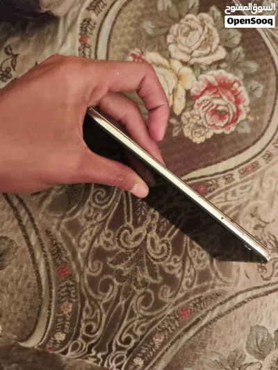 شاومي بوكو 3xبرو 4
