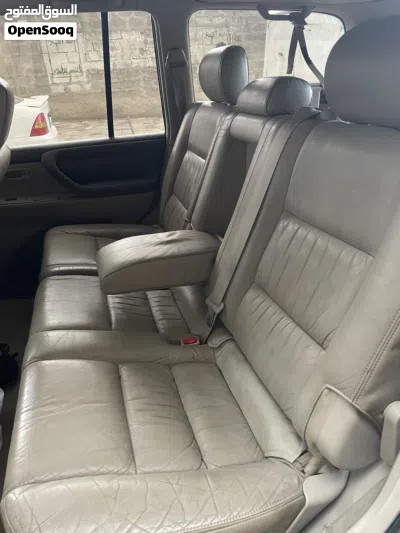 Toyota Land Cruiser VXR 3