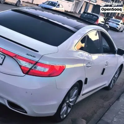 Hyundai Azera GL 2