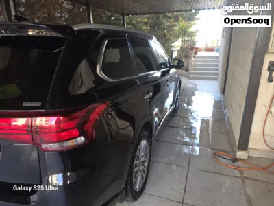 Mitsubishi Outlander Standard 3