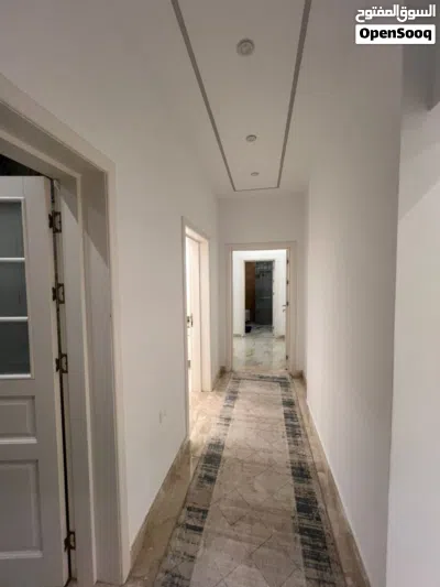 فيلا سكنية في قلب النوفليين 3 طوابق وملحق نظيفة جدا غير مفروشه 3