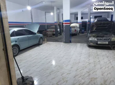 مركز ميكانيكا وكهرباء بكامل المعدات وموقع ممتاز على الرئيسي للبيع عتبة كاملة 2