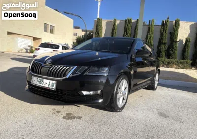 Skoda Octavia Ambition LUX 3