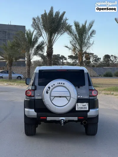 تويوتا FJ GXR 3