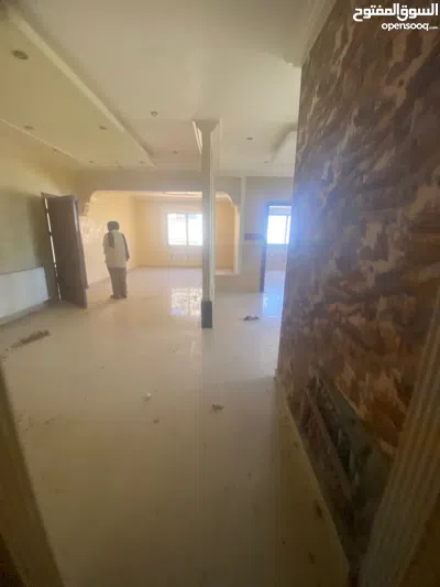 شقة للبيع في الجبيهه الطابق الثالث - REF :14737 2