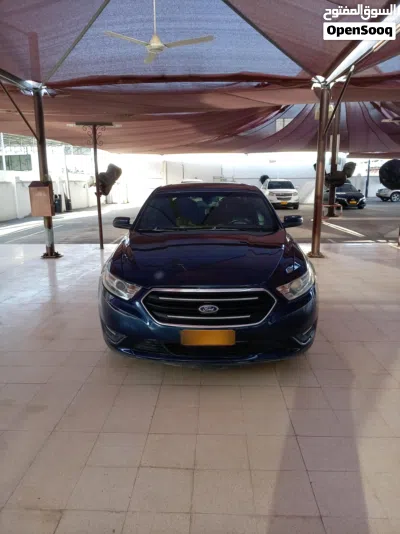 Ford Taurus SE 3