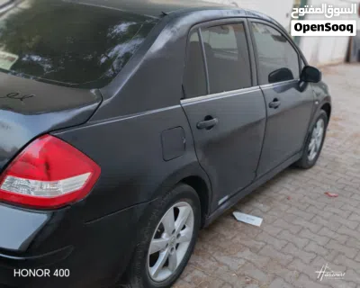 Nissan Tiida 3