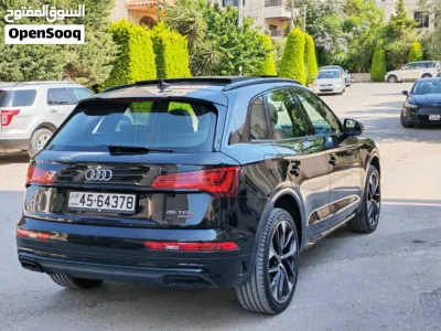 أودي Q5 Q5 Sportback 4