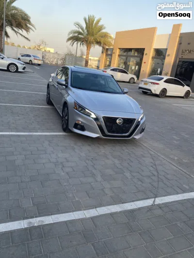 Nissan Altima SL 2