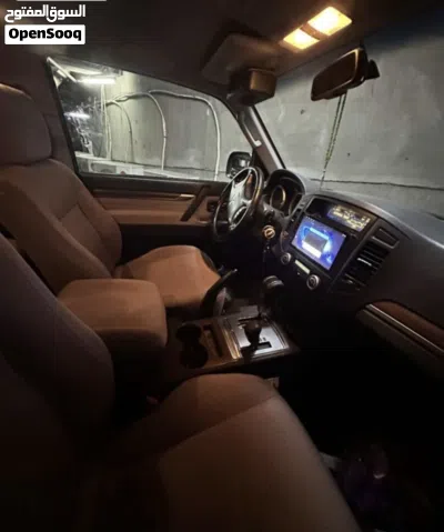 Mitsubishi Pajero GLS 3