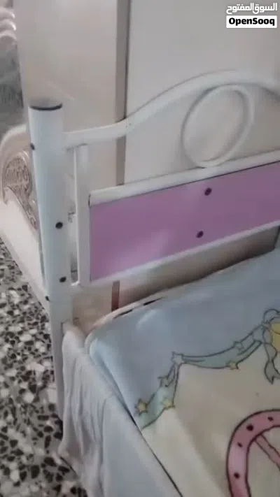 سرير أطفال حديد وقوي 2