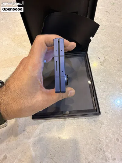 Samsung galaxy z fold 6 very clean سامسونج جالکسی زد فولد 6 مرة ممتاز 4