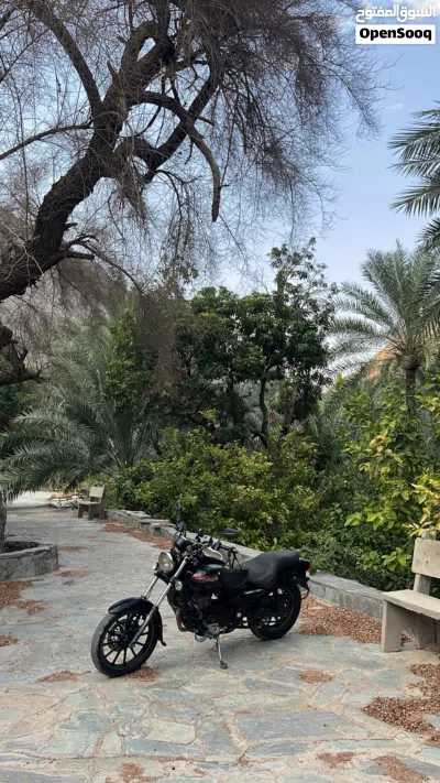 باجاج افنجر 4