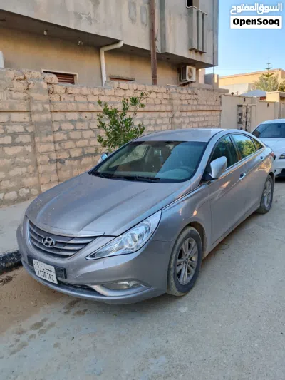 Hyundai Sonata Limited 3