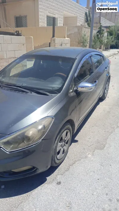 كيا سيراتو Standard 2