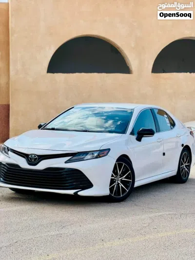 Toyota Camry LE 3