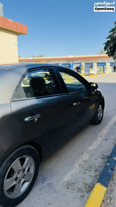 Kia Cerato EX 4