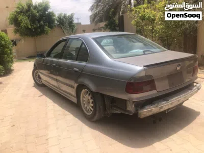 بي ام دبليو الفئة 5 520 4