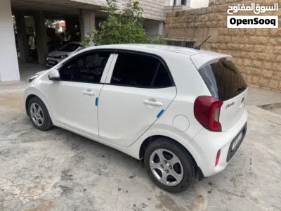 Kia Picanto EX 4