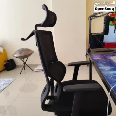 Ergonomic office/gaming chair 2